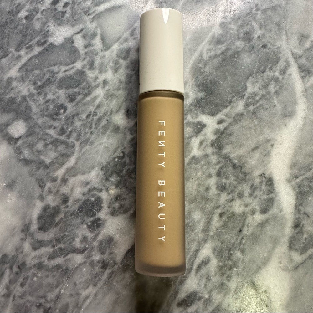 Fenty Beauty Pro Filt’r‎ Concealer 310